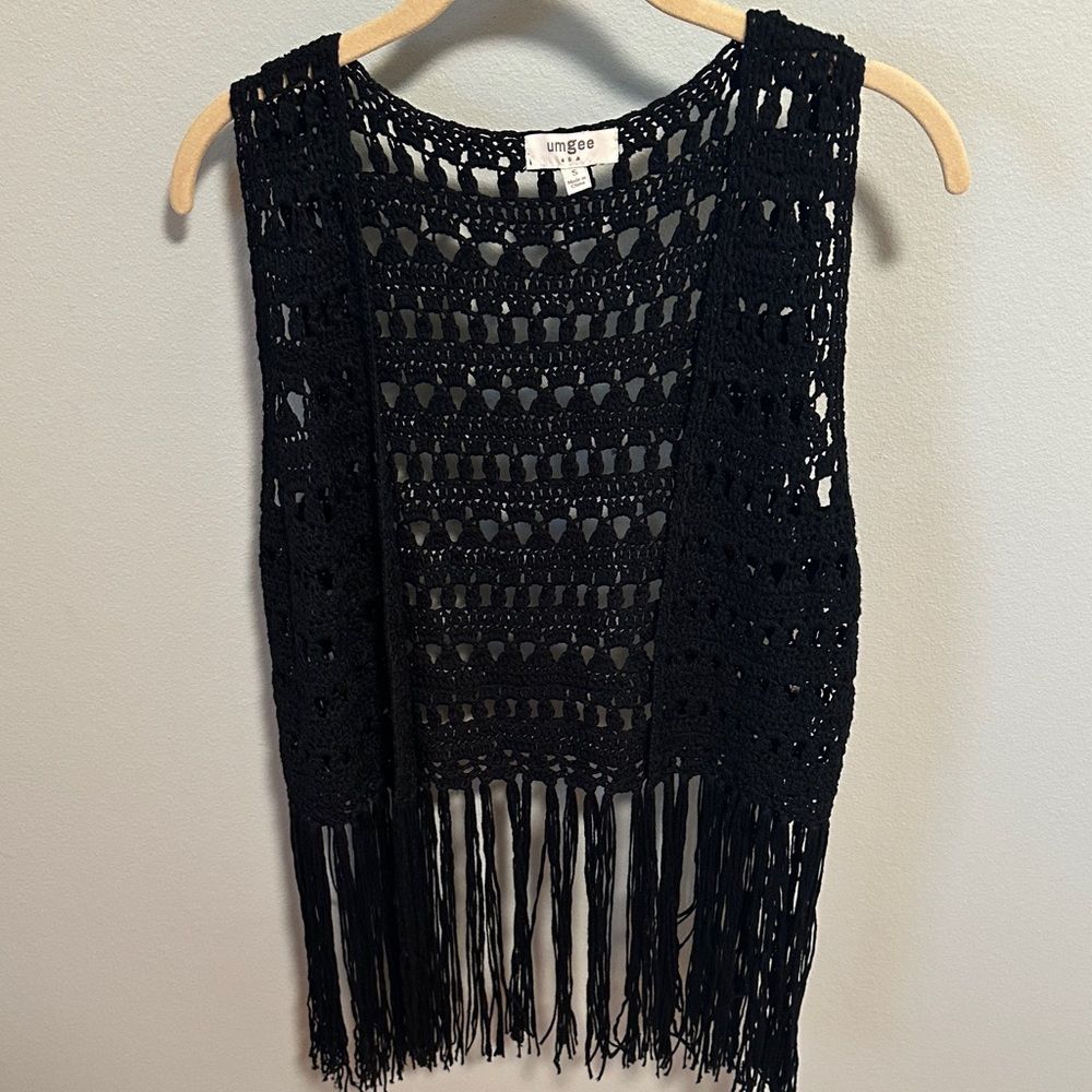 Umgee Black Chic Fringe Vest | Boho Chic | Western Vibes | Edgy Festival Vibes